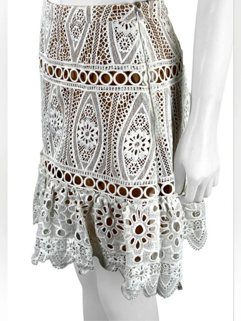 MK- Lace Skirt. Sz. 6.